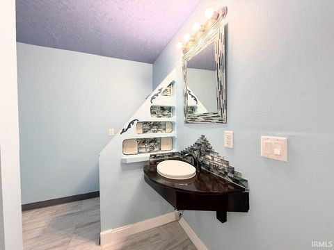 Tiny photo for 4423 E CR 275 North, Logansport, IN 46947 (MLS # 202602608)