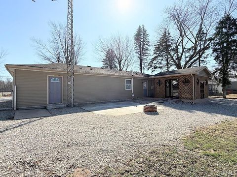 Tiny photo for 4423 E County Road 275 North, Logansport, IN 46947 (MLS # 202602608)