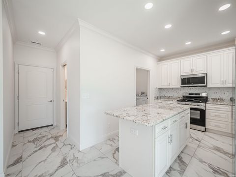 Tiny photo for 1535 Venture Drive, Evansville, IN 47711 (MLS # 202618513)