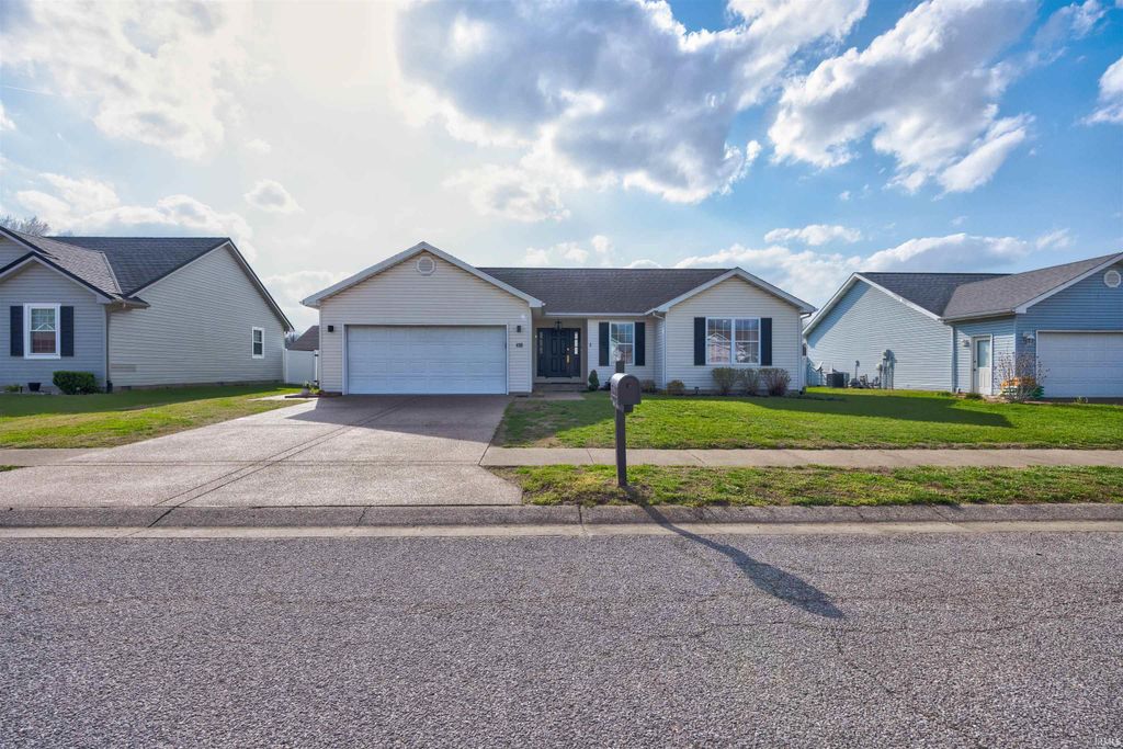 Photo of 4155 Country Ridge Drive, Newburgh, IN 47630 (MLS # 202610879)