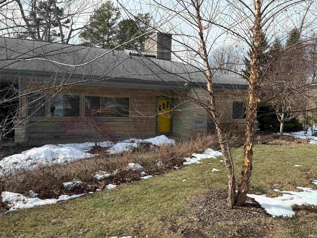 Photo of 2401 N Dunn Street, Bloomington, IN 47408 (MLS # 202604506)