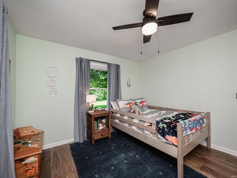 Tiny photo for 6410 Six School Road, Evansville, IN 47720 (MLS # 202617765)