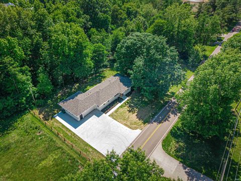 Tiny photo for 6410 Six School Road, Evansville, IN 47720 (MLS # 202617765)