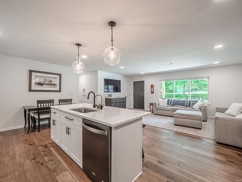 Tiny photo for 6410 Six School Road, Evansville, IN 47720 (MLS # 202617765)
