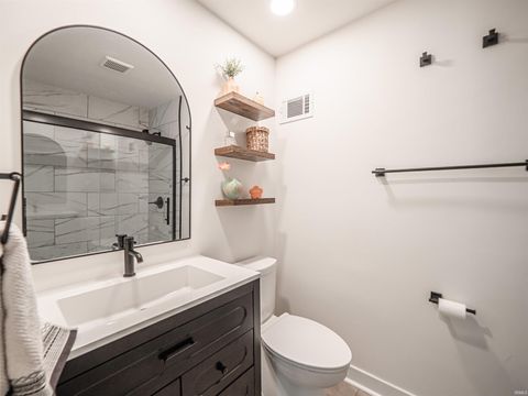 Tiny photo for 6410 Six School Road, Evansville, IN 47720 (MLS # 202617765)