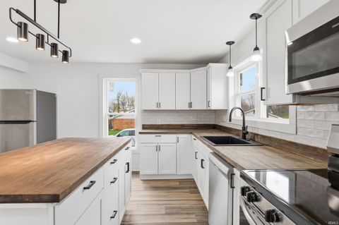 Tiny photo for 1603 Summit Street, New Haven, IN 46774 (MLS # 202611333)