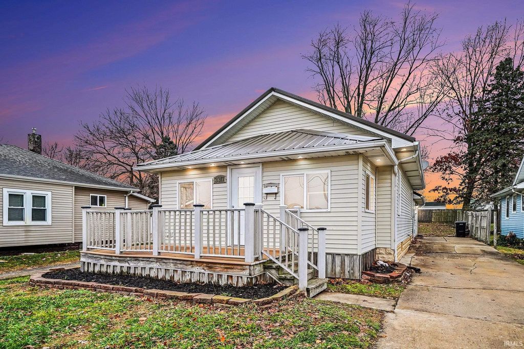 Photo of 3311 Ardmore Trail, South Bend, IN 46628 (MLS # 202600788)