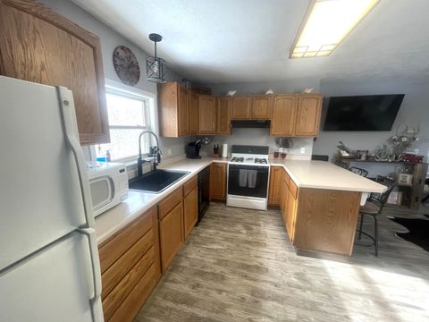 Tiny photo for 6300 Logansport Road, Logansport, IN 46947 (MLS # 202602126)