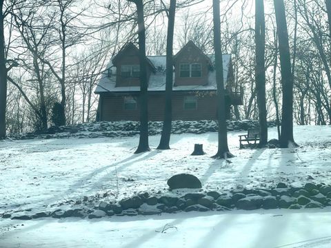 Tiny photo for 6300 Logansport Road, Logansport, IN 46947 (MLS # 202602126)