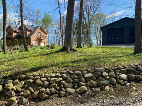 Tiny photo for 6300 Logansport Road, Logansport, IN 46947 (MLS # 202602126)