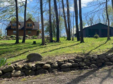 Tiny photo for 6300 Logansport Road, Logansport, IN 46947 (MLS # 202602126)