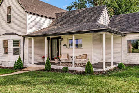Tiny photo for 412 Goshen Avenue, Elkhart, IN 46516 (MLS # 202635211)