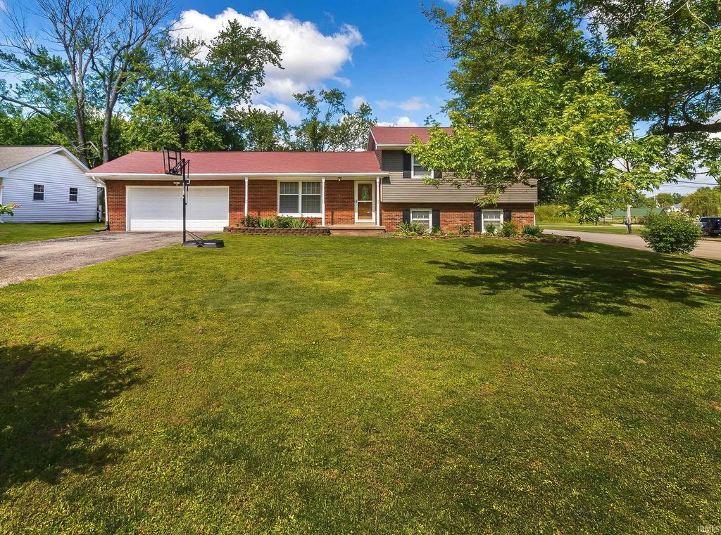 Photo of 1017 Forrest Avenue, Boonville, IN 47601 (MLS # 202617490)