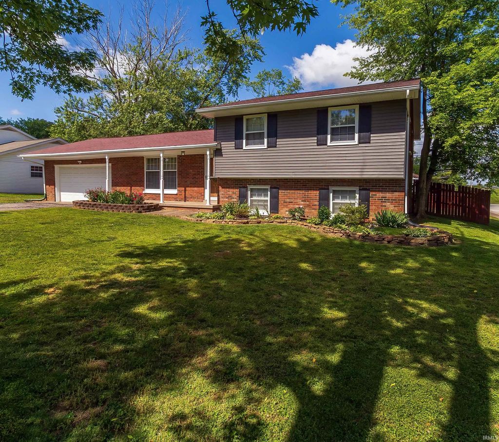 Photo of 1017 Forrest Avenue, Boonville, IN 47601 (MLS # 202617490)