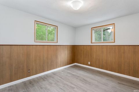 Tiny photo for 55960 Apple Road, Osceola, IN 46561 (MLS # 202615644)
