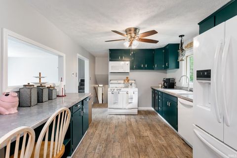 Tiny photo for 55960 Apple Road, Osceola, IN 46561 (MLS # 202615644)