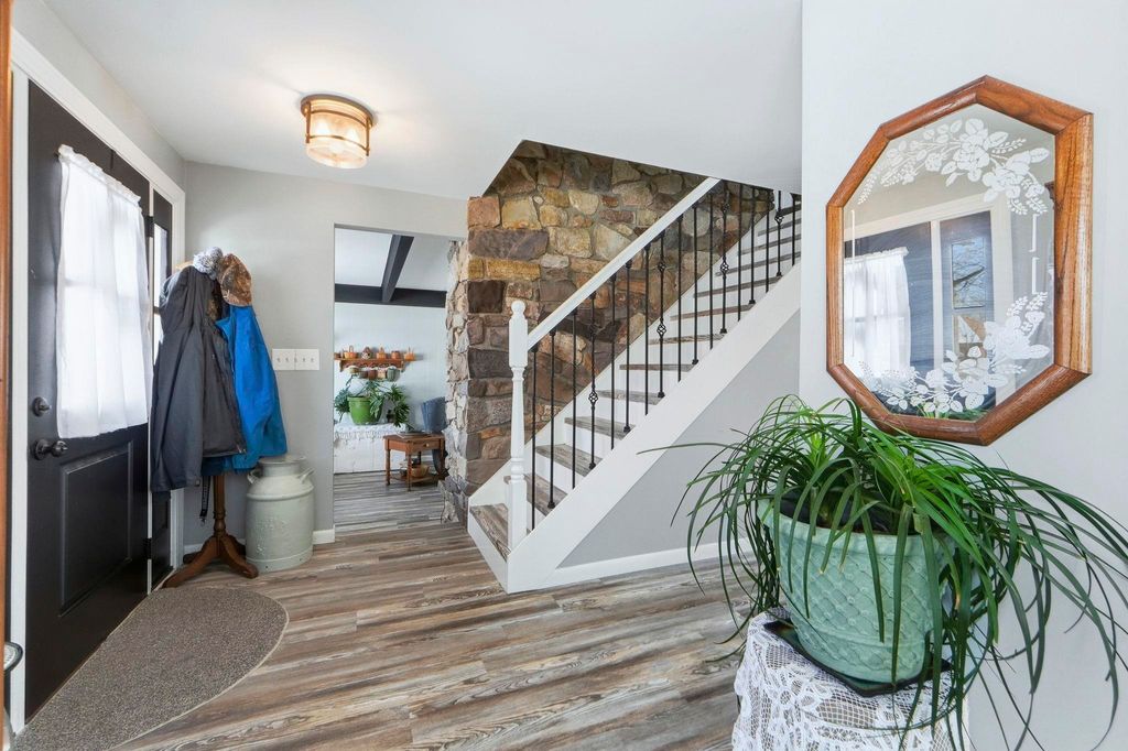 Photo of 5626 Dartmouth Drive, Fort Wayne, IN 46825 (MLS # 202602152)