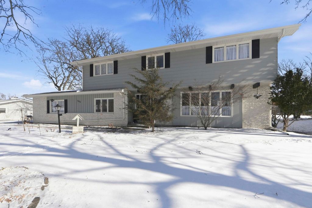 Photo of 5626 Dartmouth Drive, Fort Wayne, IN 46825 (MLS # 202602152)