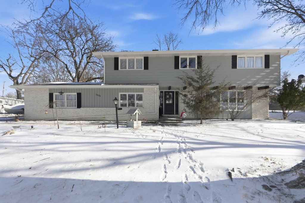 Photo of 5626 Dartmouth Drive, Fort Wayne, IN 46825 (MLS # 202602152)