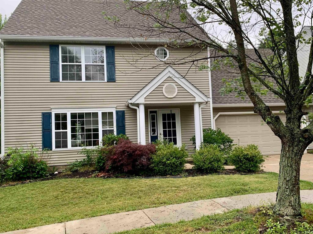 Photo of 3882 S Claybridge Drive, Bloomington, IN 47401 (MLS # 202619876)