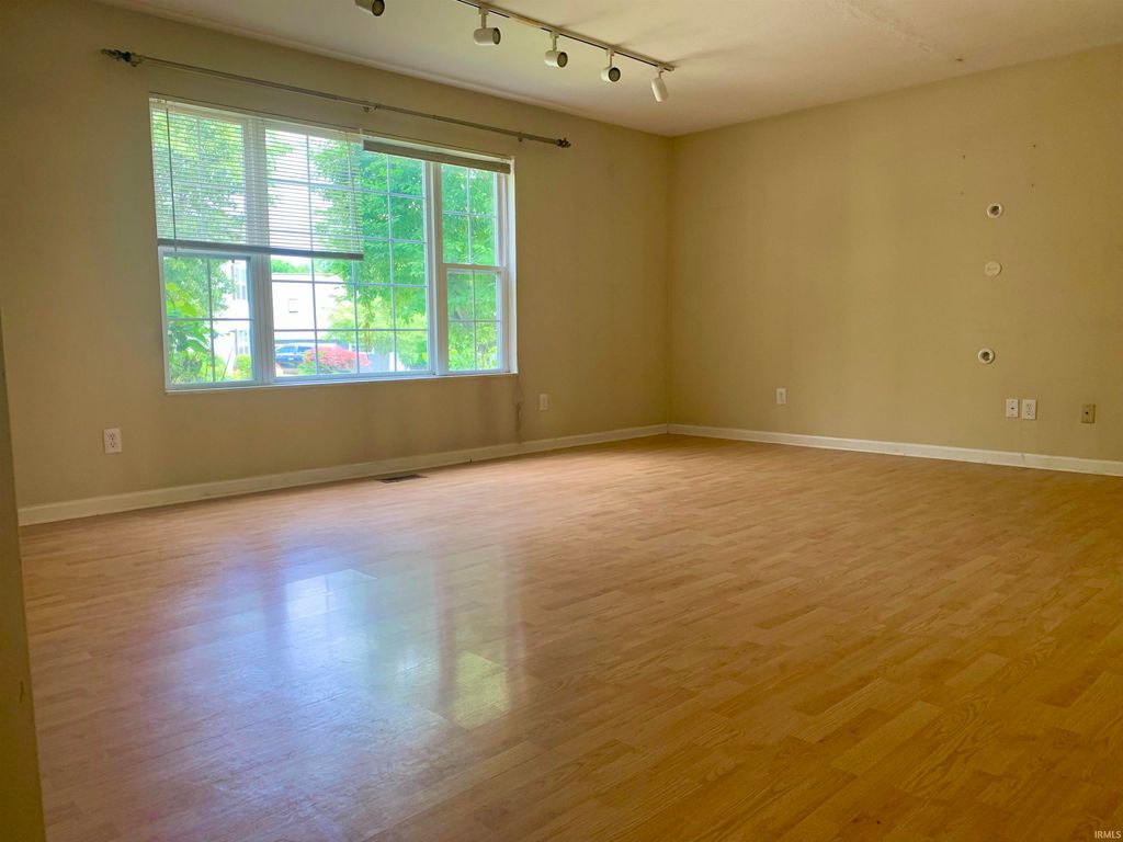 Photo of 3882 S Claybridge Drive, Bloomington, IN 47401 (MLS # 202619876)