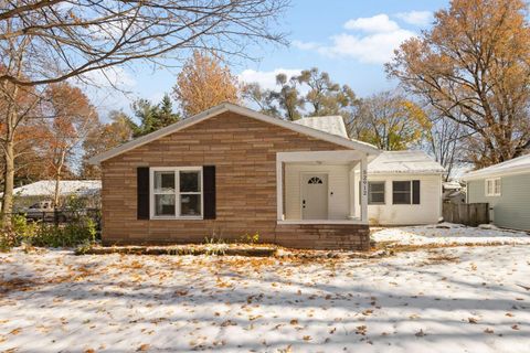 Photo of 52912 Francis Street, South Bend, IN 46637 (MLS # 202546391)