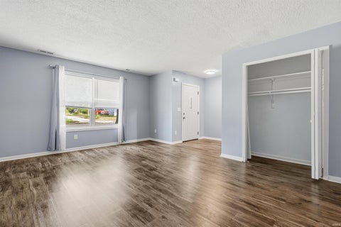 Tiny photo for 2536 Caroline Street, Fort Wayne, IN 46803 (MLS # 202622157)