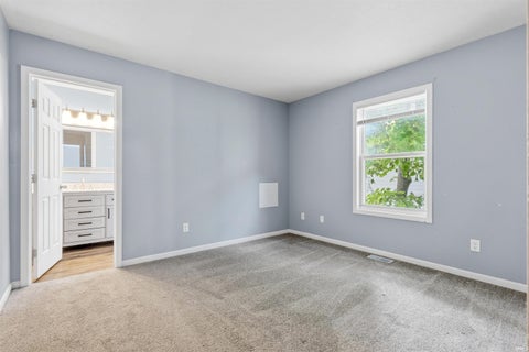 Tiny photo for 2536 Caroline Street, Fort Wayne, IN 46803 (MLS # 202622157)