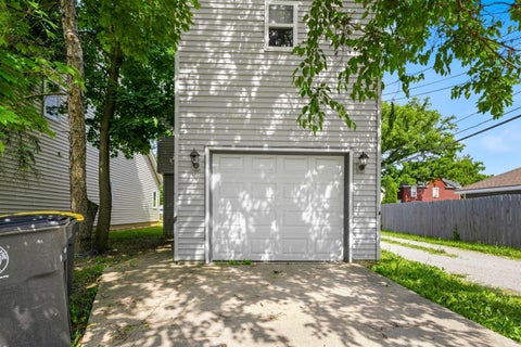 Tiny photo for 2536 Caroline Street, Fort Wayne, IN 46803 (MLS # 202622157)
