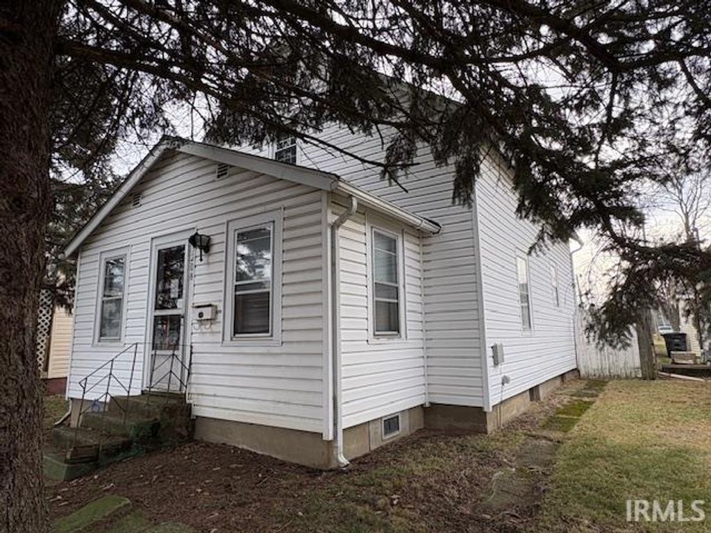 Photo of 3208 Mccormick Avenue, Fort Wayne, IN 46803 (MLS # 202600971)