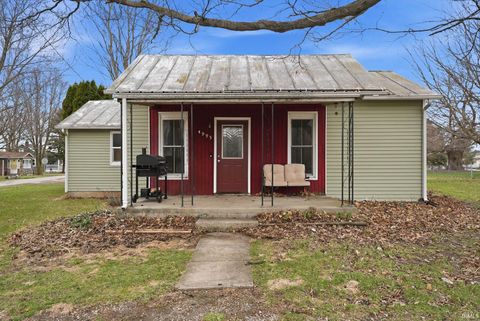 Photo of 4995 S West Railroad Street, Pleasant Lake, IN 46779 (MLS # 202608507)