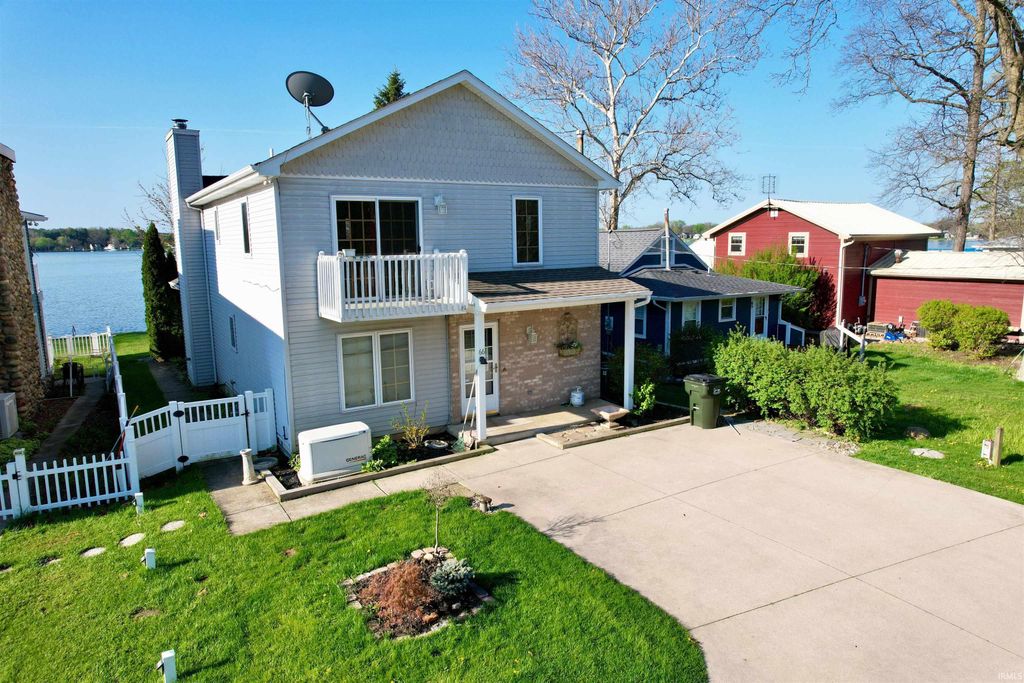 Photo of 9350 E 430 S, Wolcottville, IN 46795 (MLS # 202615457)