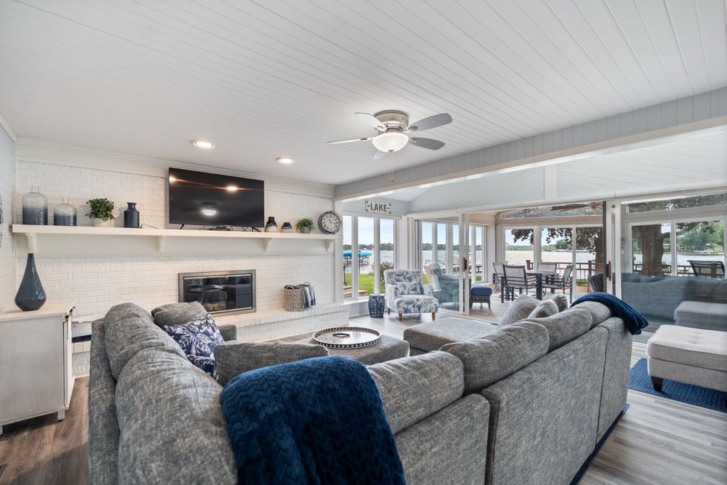 Photo of 58 EMS T17A Lane, Leesburg, IN 46538 (MLS # 202609634)