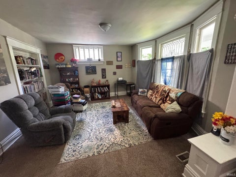 Tiny photo for 237 W Leith Street, Fort Wayne, IN 46807 (MLS # 202634241)