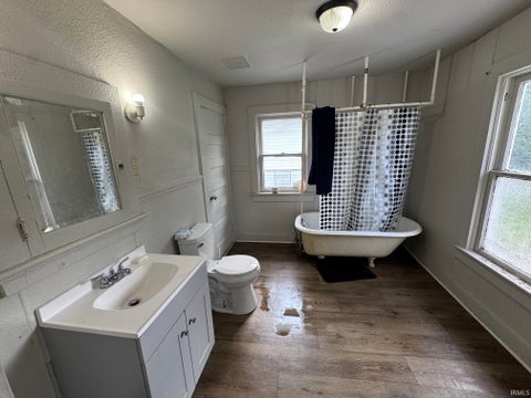 Tiny photo for 237 W Leith Street, Fort Wayne, IN 46807 (MLS # 202634241)