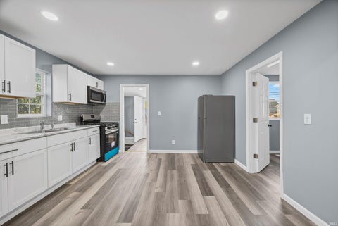 Tiny photo for 1209 Walnut Avenue, Frankfort, IN 46041 (MLS # 202644861)