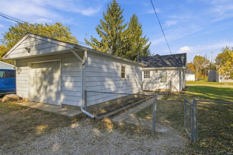 Tiny photo for 1209 Walnut Avenue, Frankfort, IN 46041 (MLS # 202644861)