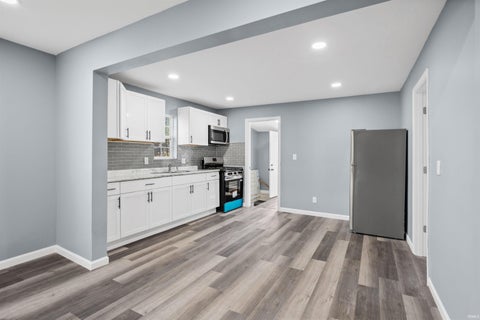 Tiny photo for 1209 Walnut Avenue, Frankfort, IN 46041 (MLS # 202644861)