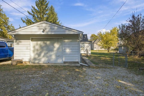 Tiny photo for 1209 Walnut Avenue, Frankfort, IN 46041 (MLS # 202644861)