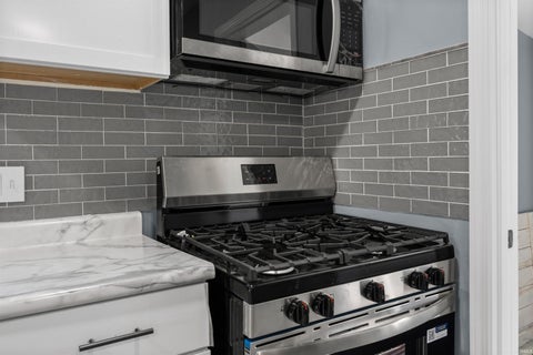 Tiny photo for 1209 Walnut Avenue, Frankfort, IN 46041 (MLS # 202644861)