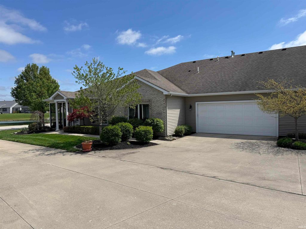 Photo of 12003 Cross Winds Way, Fort Wayne, IN 46818 (MLS # 202615014)