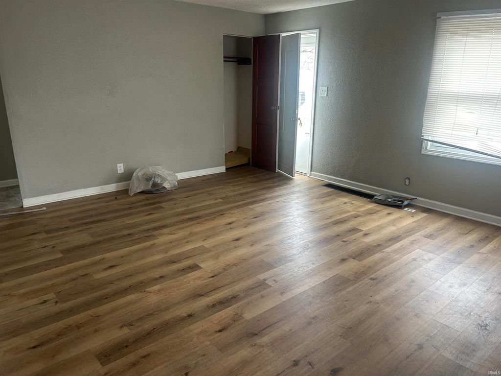 Photo of 1613 Wilber Street, South Bend, IN 46628 (MLS # 202607911)