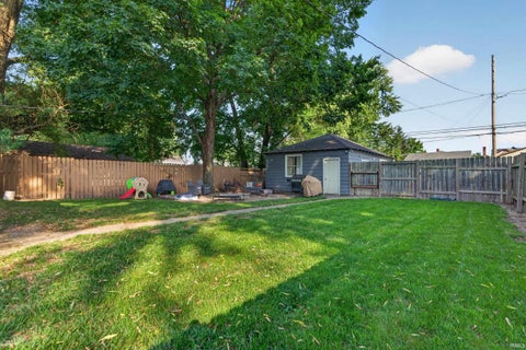 Tiny photo for 1922 E Market Street, Logansport, IN 46947 (MLS # 202636147)