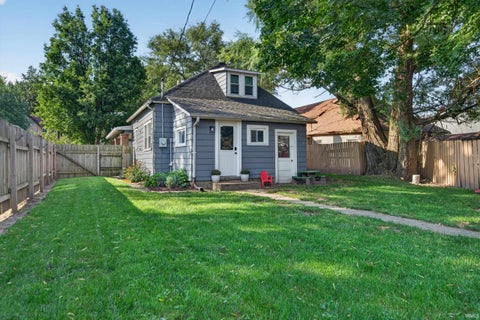 Tiny photo for 1922 E Market Street, Logansport, IN 46947 (MLS # 202636147)