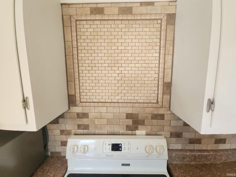 Tiny photo for 3004 Perrysburg Road, Logansport, IN 46947 (MLS # 202614671)