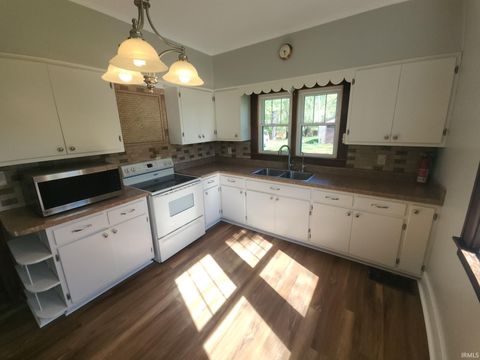 Tiny photo for 3004 Perrysburg Road, Logansport, IN 46947 (MLS # 202614671)