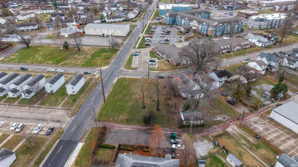 Photo of 318 320 322 E Cherry Street, Evansville, IN 47713 (MLS # 202548760)