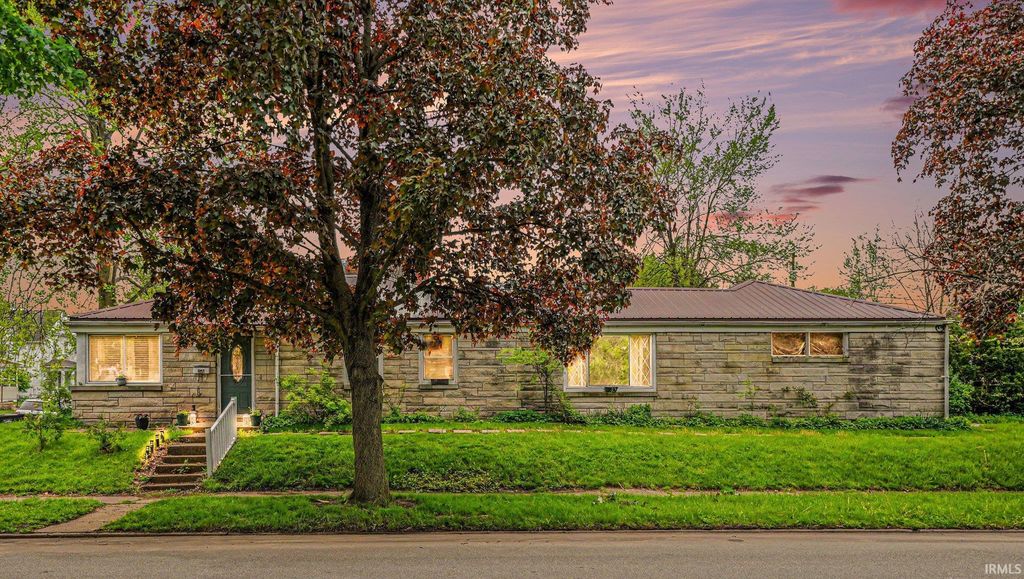 Photo of 2520 Wall Street, South Bend, IN 46615 (MLS # 202617076)