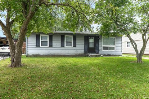 Photo of 3637 Navarre Drive, Lafayette, IN 47905 (MLS # 202529243)