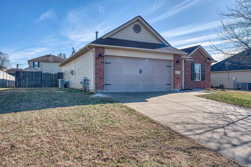 Photo of 10311 Anchor Way, Evansville, IN 47725 (MLS # 202602534)